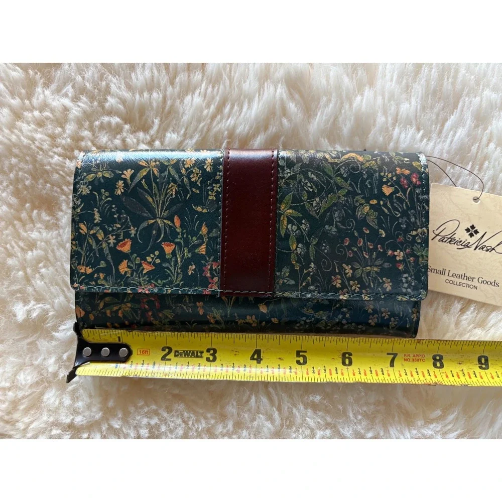 Patricia Nash Bosa Wallet Tuscan Field Floral Leather RFID Tri-fold P1787707 NEW - Picture 5 of 5
